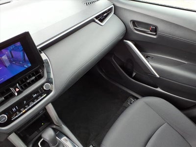 2025 Toyota Corolla Cross LE