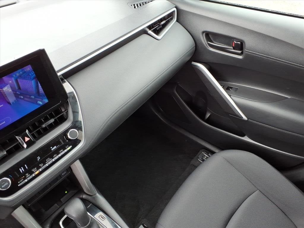 2025 Toyota Corolla Cross LE