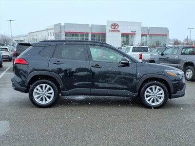 2025 Toyota Corolla Cross LE