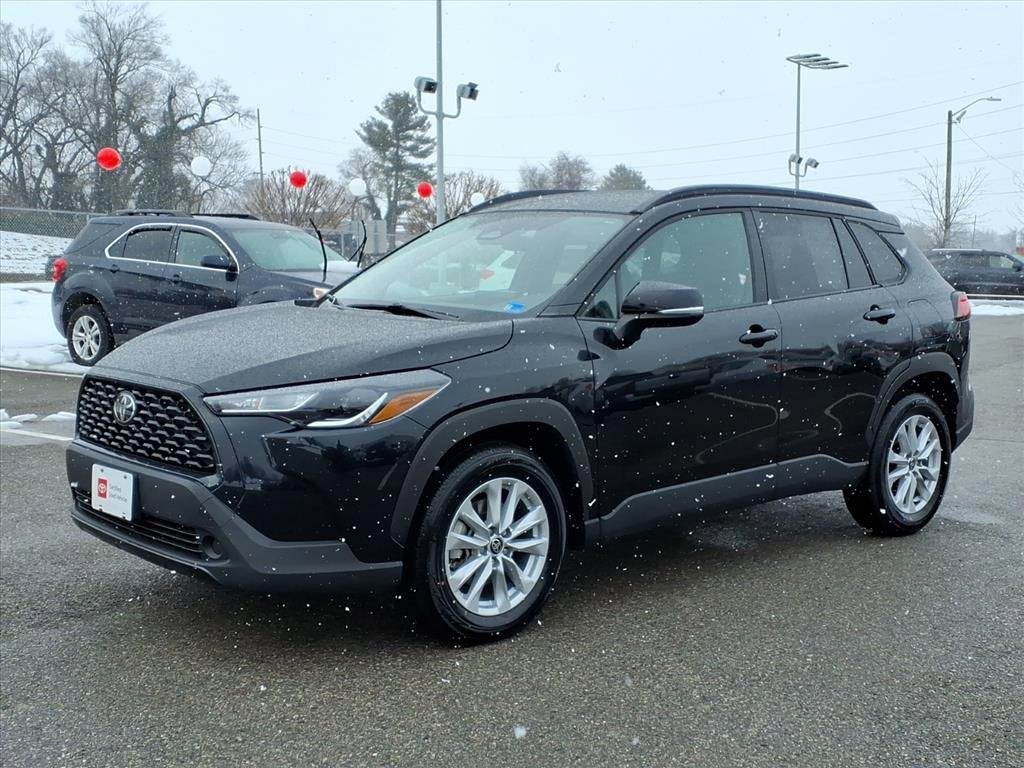 2025 Toyota Corolla Cross LE