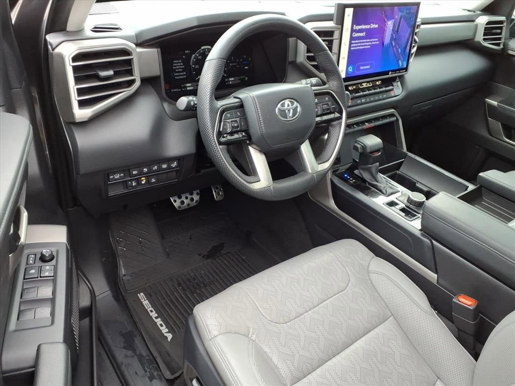 2024 Toyota Sequoia SR5