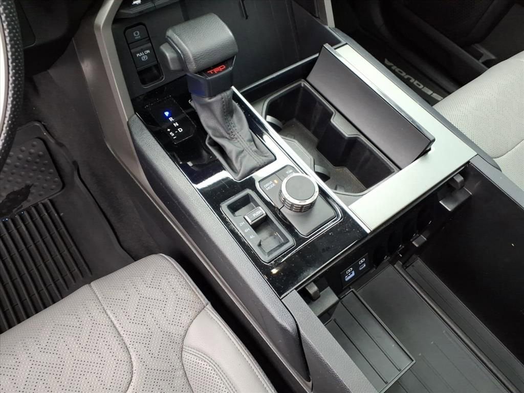 2024 Toyota Sequoia SR5