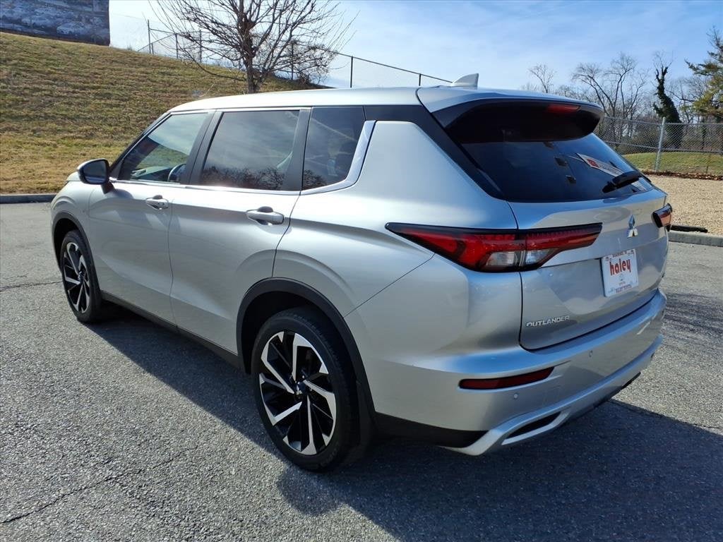 2023 Mitsubishi Outlander SE Special Edition