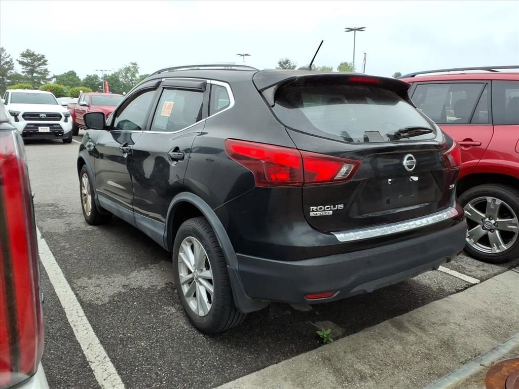 2018 Nissan Rogue Sport SV