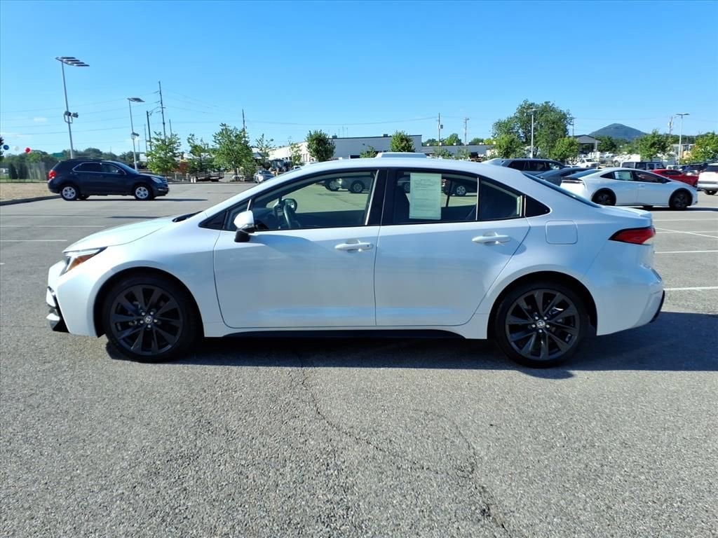 2024 Toyota Corolla Hybrid SE