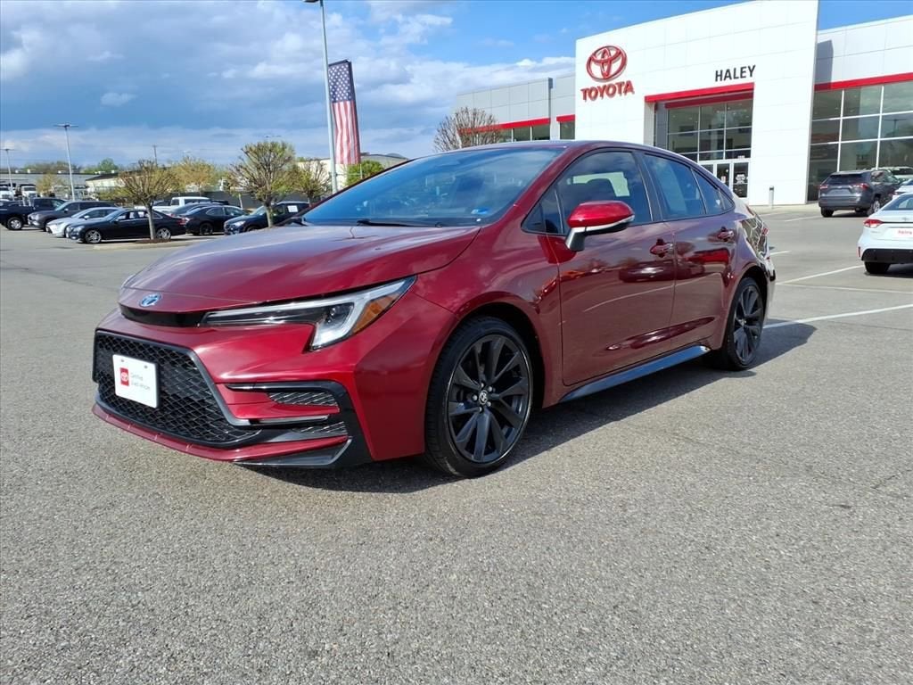2025 Toyota Corolla Hybrid LE