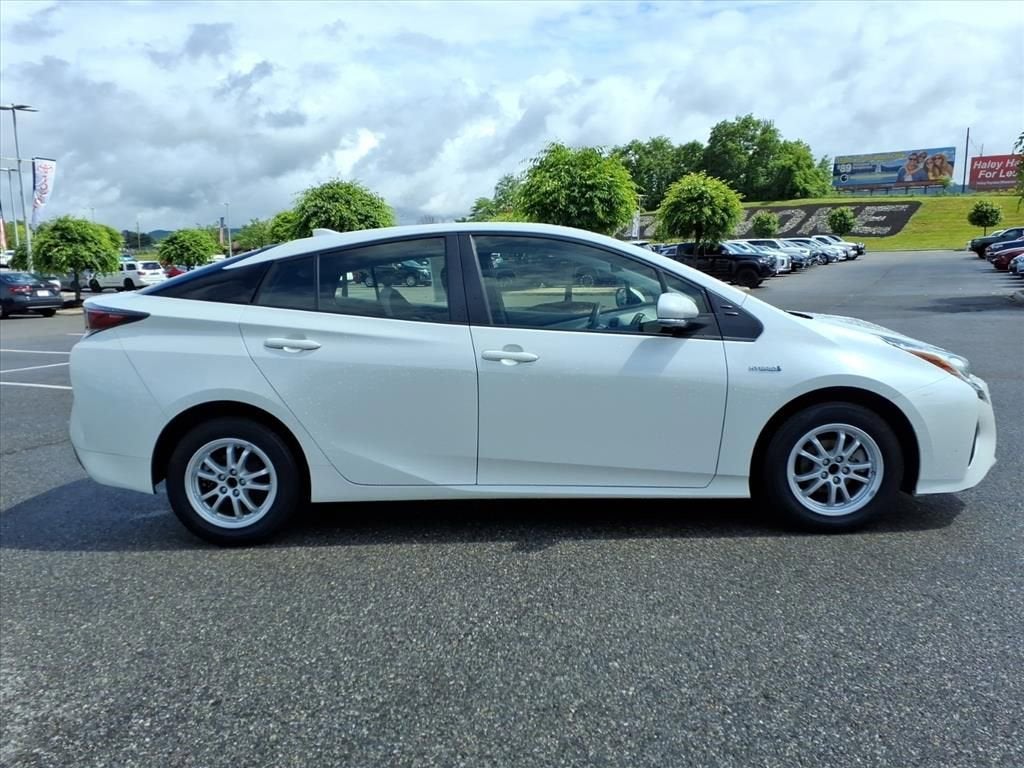 2018 Toyota Prius One