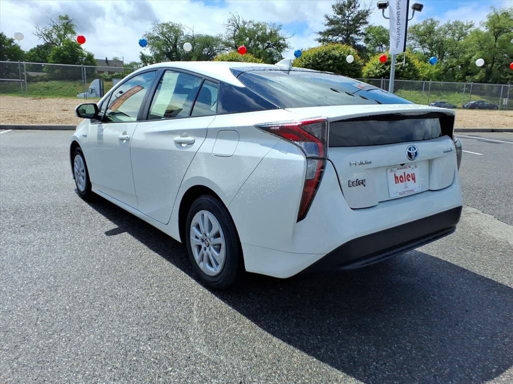 2018 Toyota Prius One