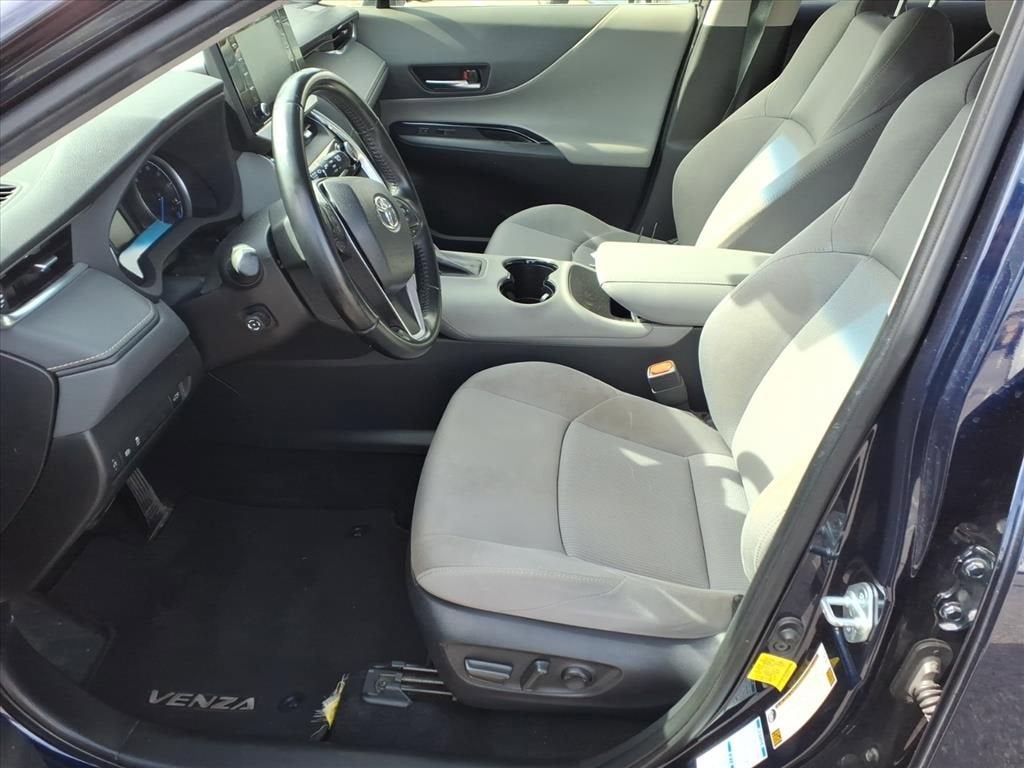 2021 Toyota Venza LE