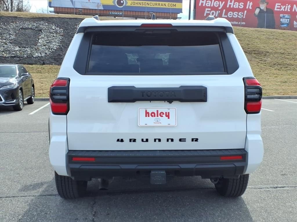 2025 Toyota 4Runner SR5