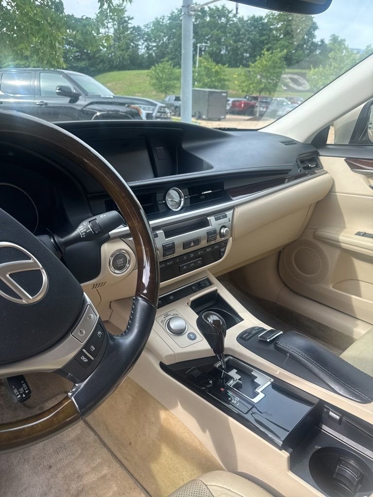 2013 Lexus ES 350 4dr Sdn