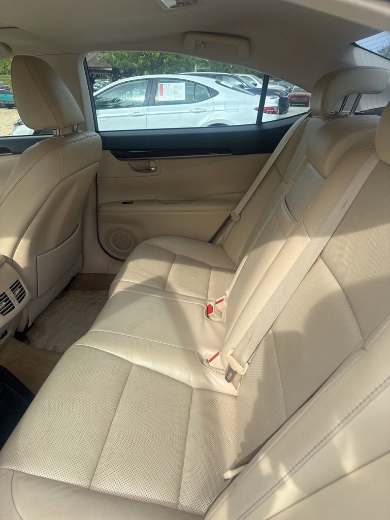 2013 Lexus ES 350 4dr Sdn
