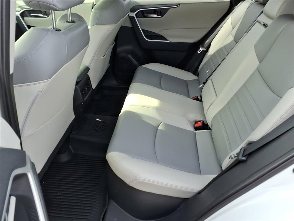 2023 Toyota RAV4 Hybrid XLE Premium
