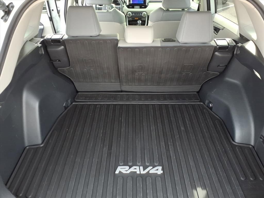2023 Toyota RAV4 Hybrid XLE Premium