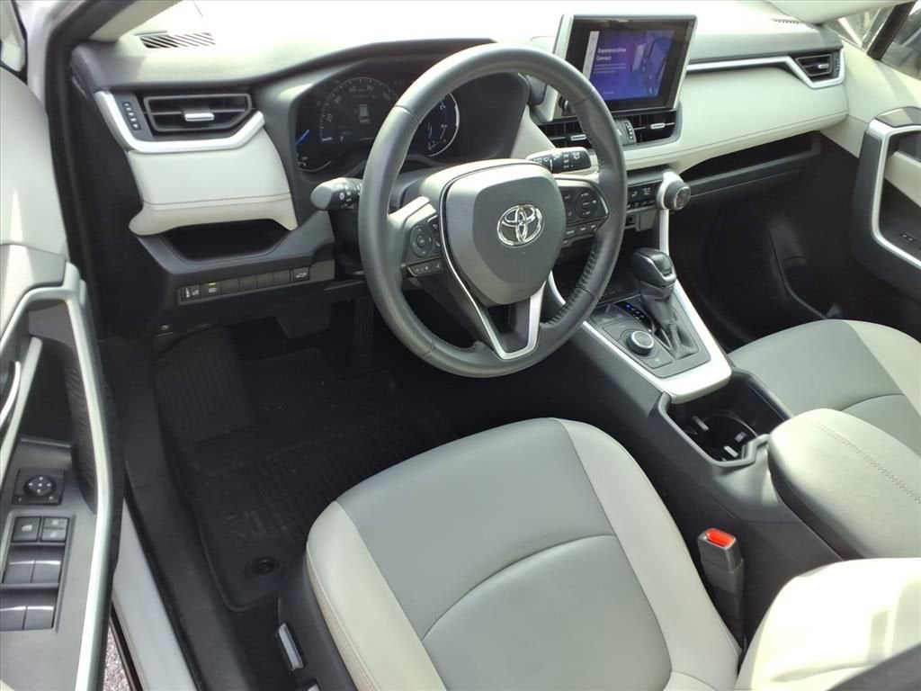 2023 Toyota RAV4 Hybrid XLE Premium