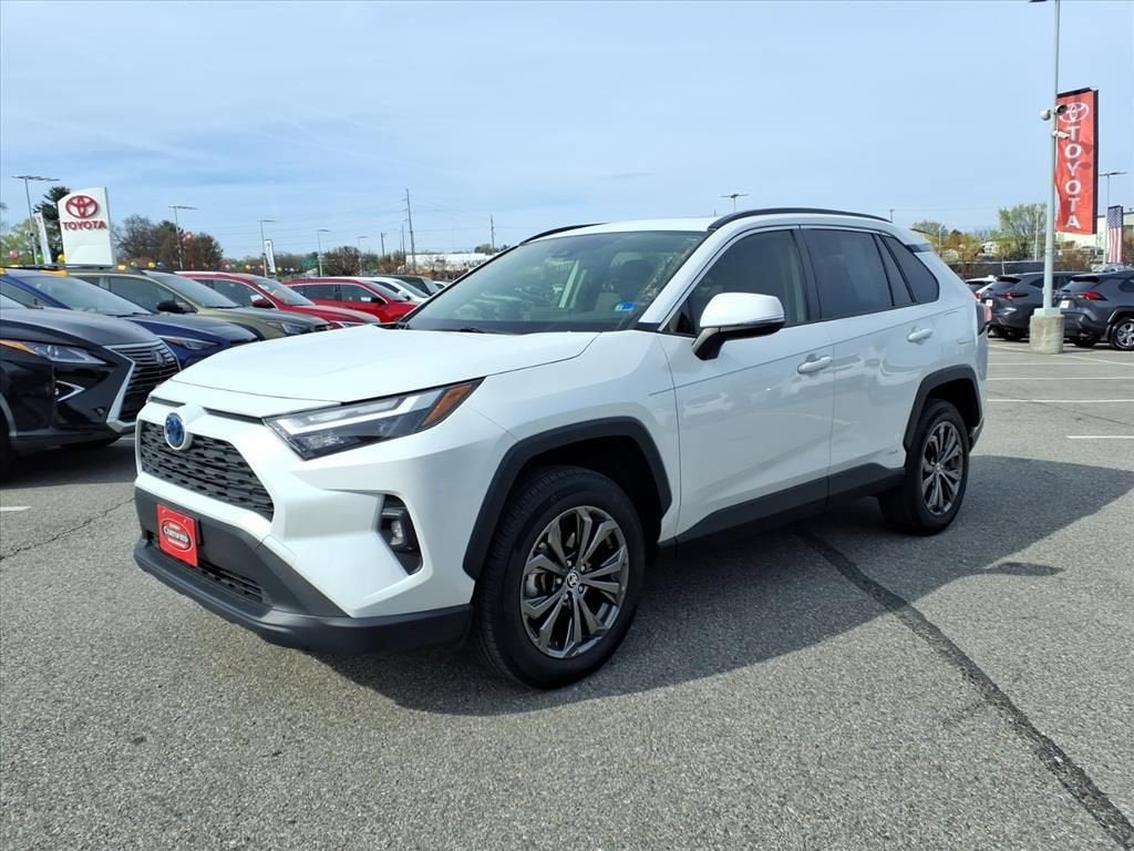 2023 Toyota RAV4 Hybrid XLE Premium