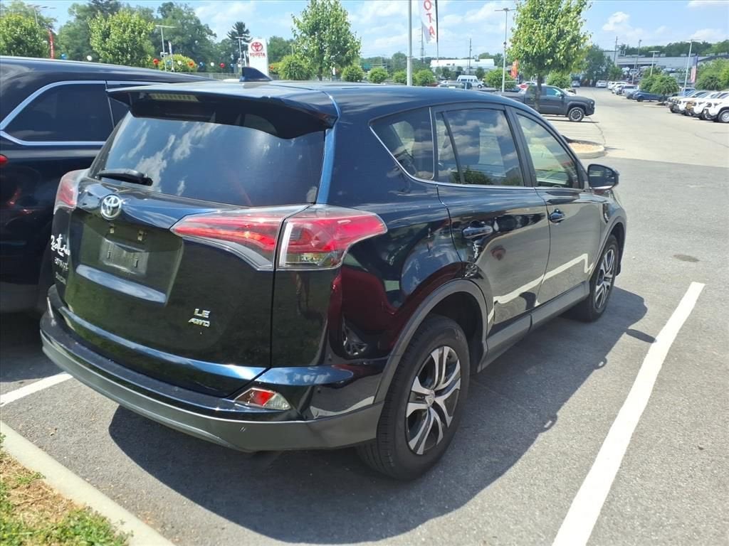 2018 Toyota RAV4 LE