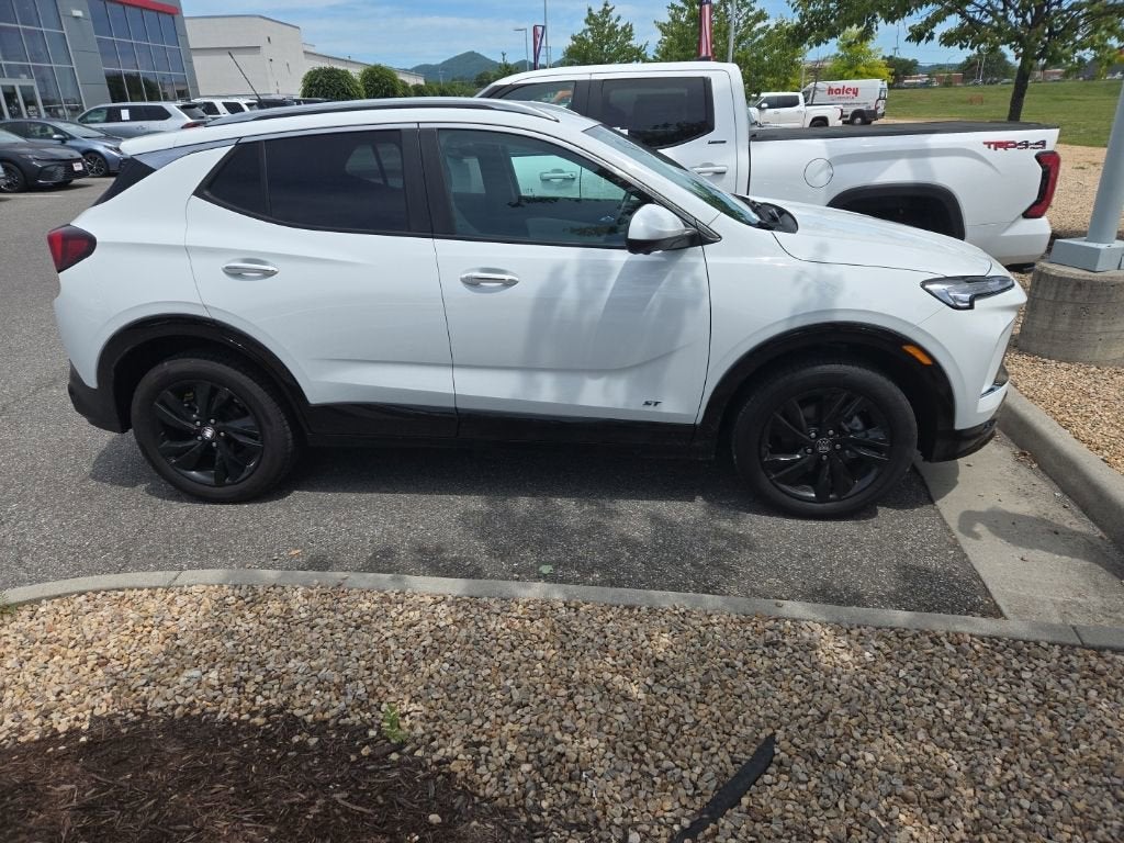 2025 Buick Encore GX Sport Touring AWD's photo