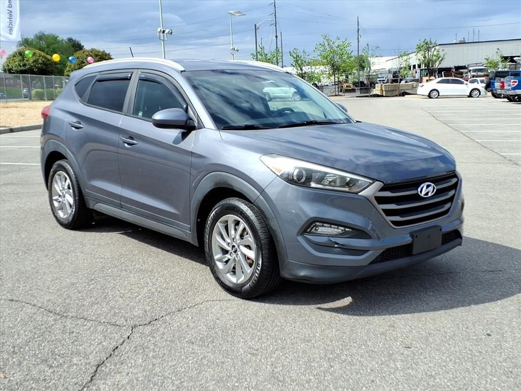 2016 Hyundai Tucson SE