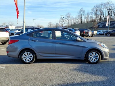 2017 Hyundai Accent SE