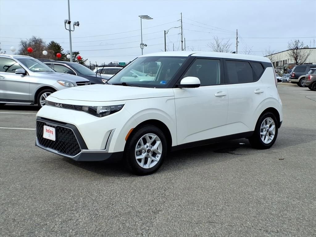2024 Kia Soul LX