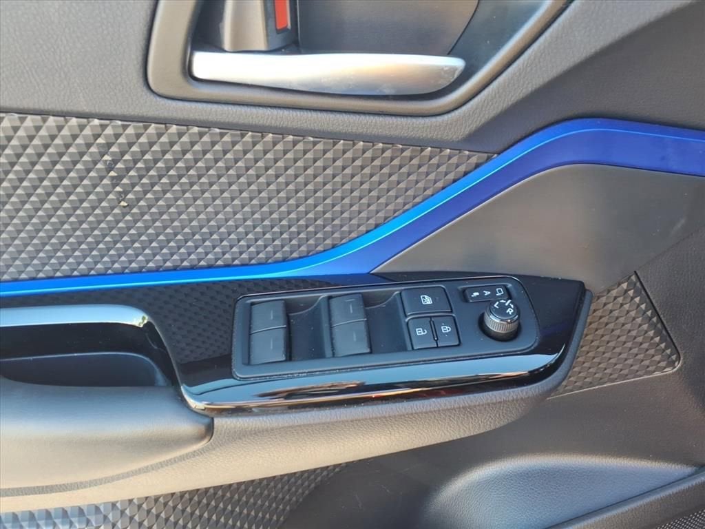 2021 Toyota C-HR XLE