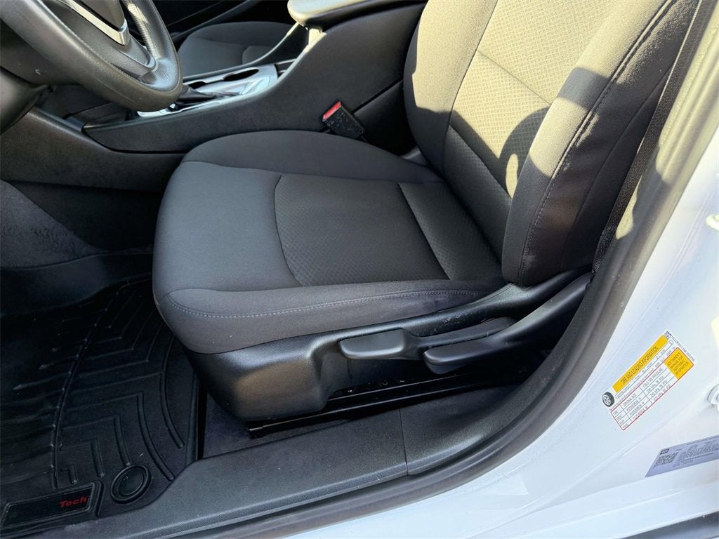 2022 Chevrolet Malibu LS