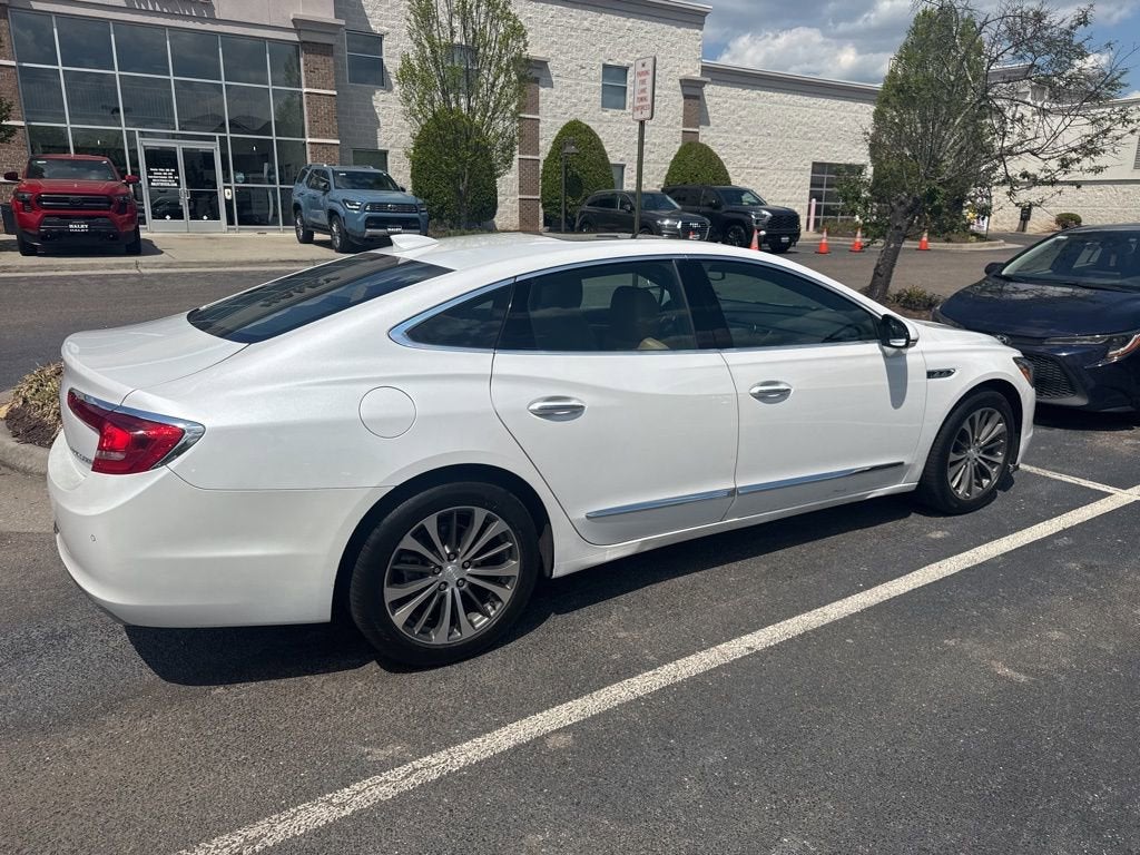 2017 Buick LaCrosse Essence