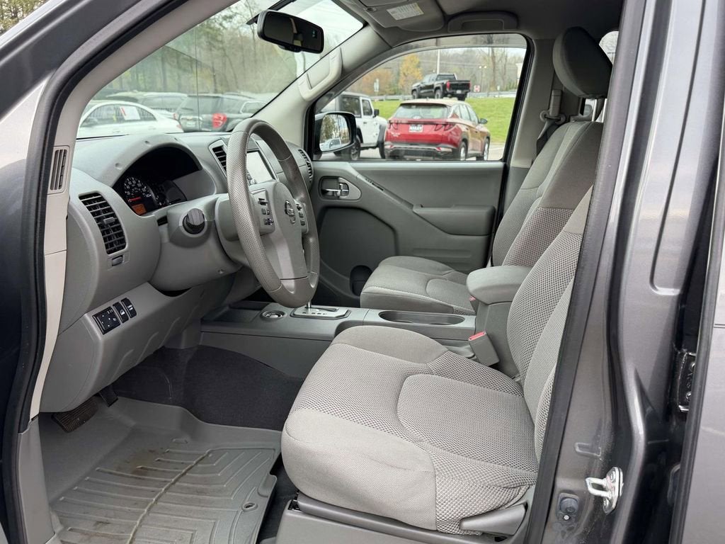 2021 Nissan Frontier SV