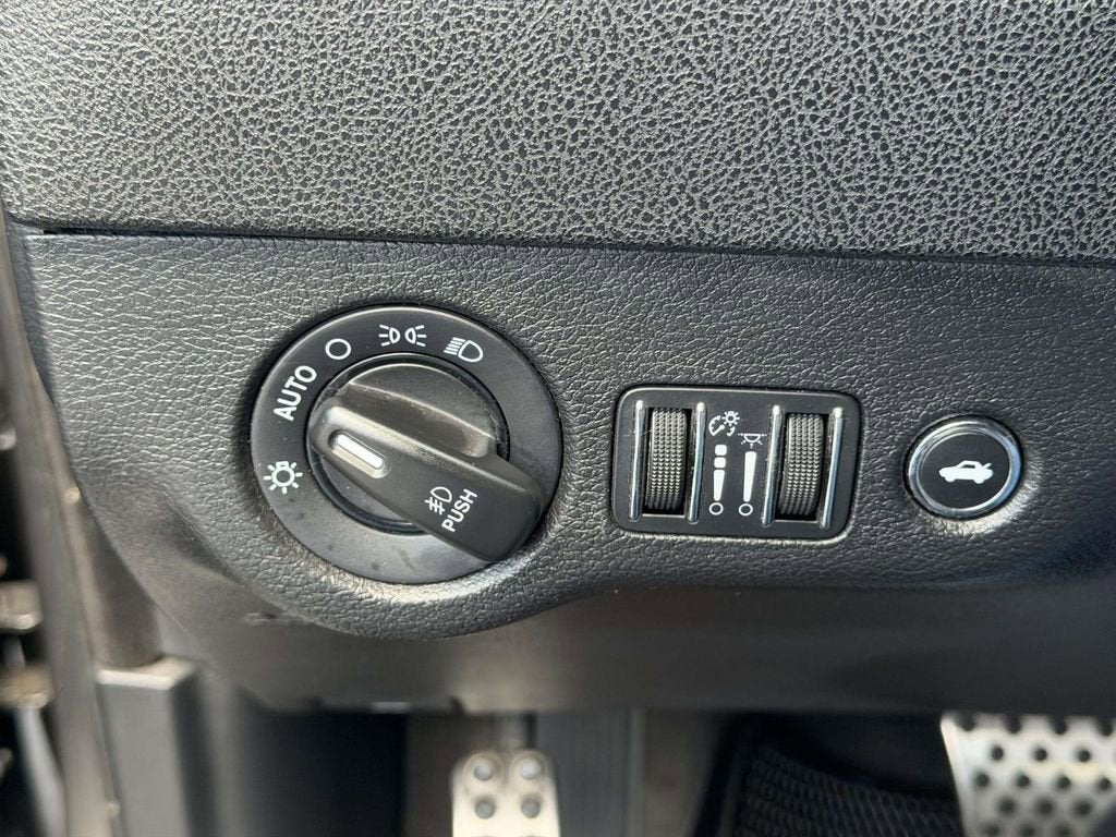 2012 Dodge Charger SXT