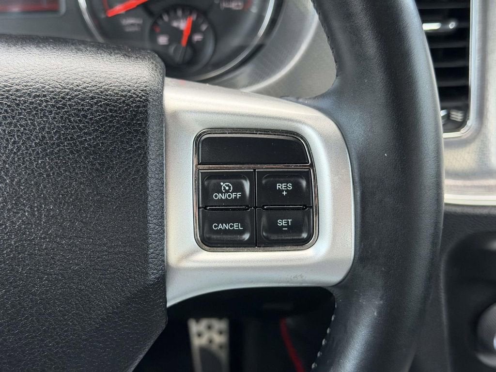 2012 Dodge Charger SXT