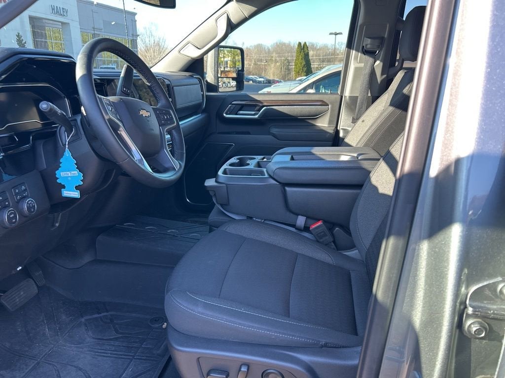 2025 Chevrolet Silverado 2500HD LT