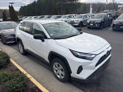 2024 Toyota RAV4 LE