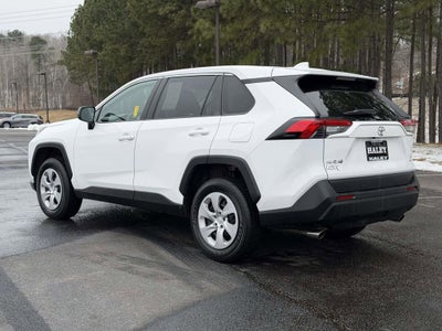 2024 Toyota RAV4 LE