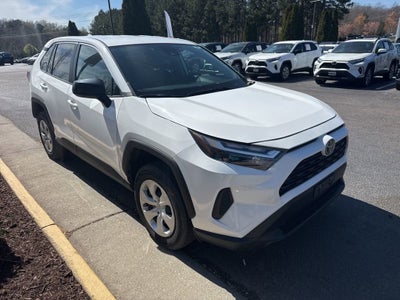 2024 Toyota RAV4 LE