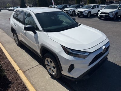 2024 Toyota RAV4 LE