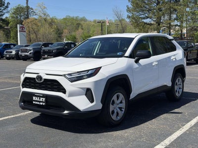 2024 Toyota RAV4 LE