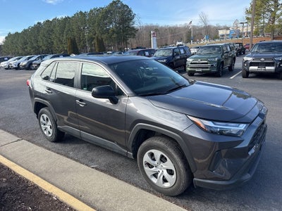 2025 Toyota RAV4 LE