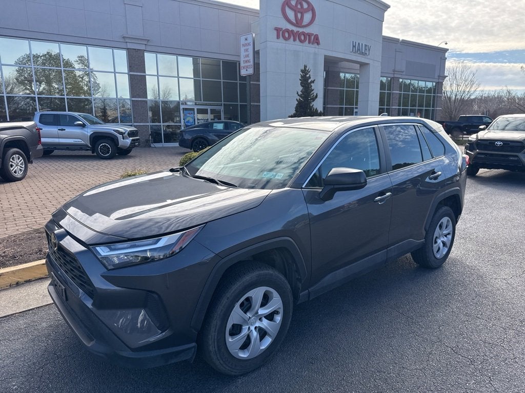 2025 Toyota RAV4 LE