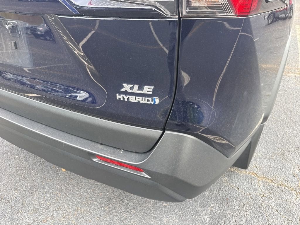 2024 Toyota RAV4 XLE