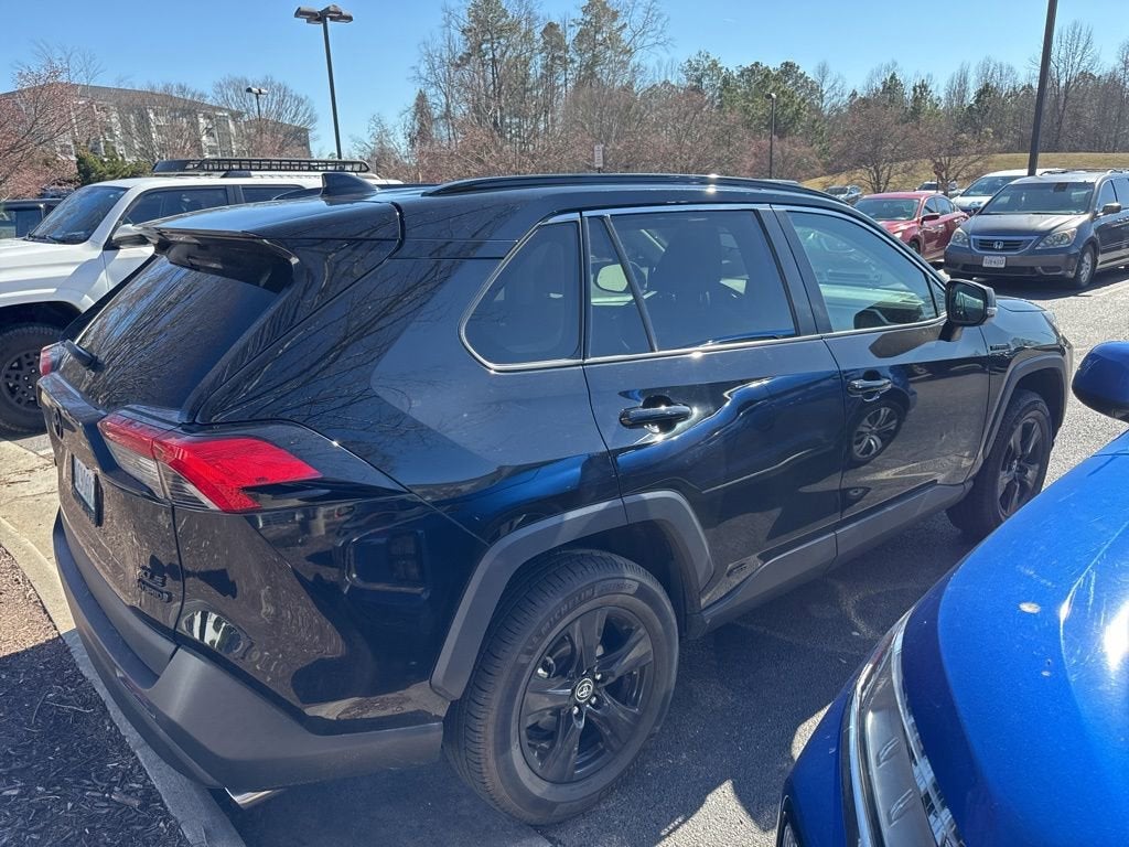 2020 Toyota RAV4 XLE