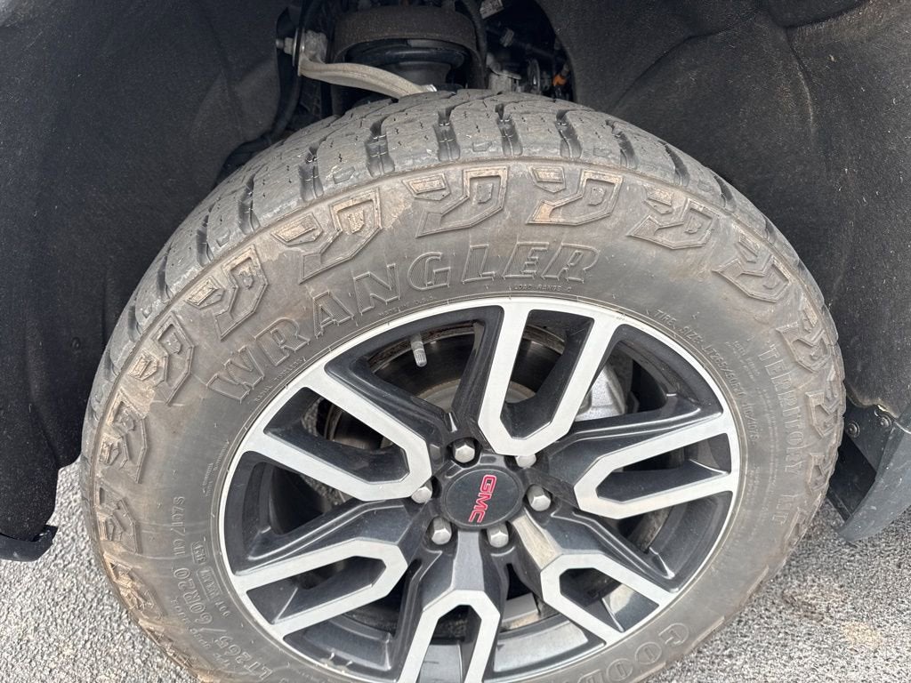 2025 GMC Sierra 1500 AT4