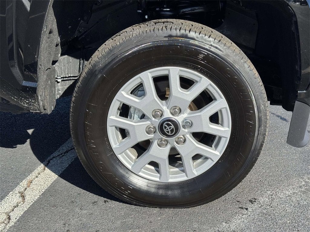 2025 Toyota Tacoma SR5