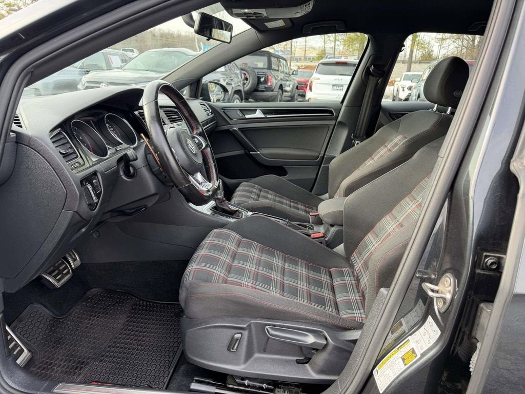 2017 Volkswagen Golf GTI S