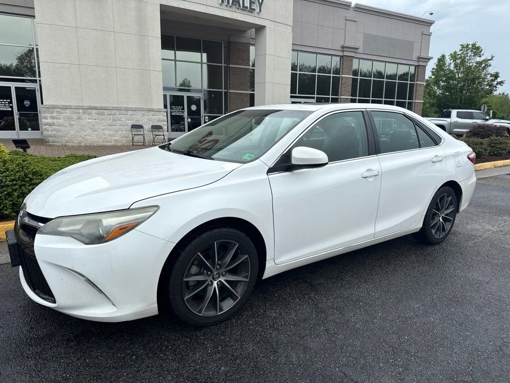 2016 Toyota Camry XSE
