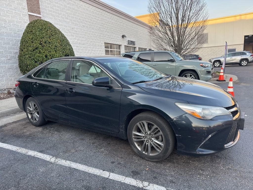 2017 Toyota Camry SE