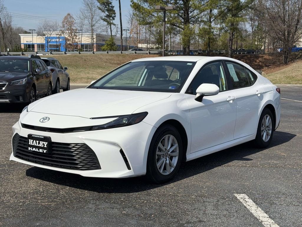 2025 Toyota Camry LE