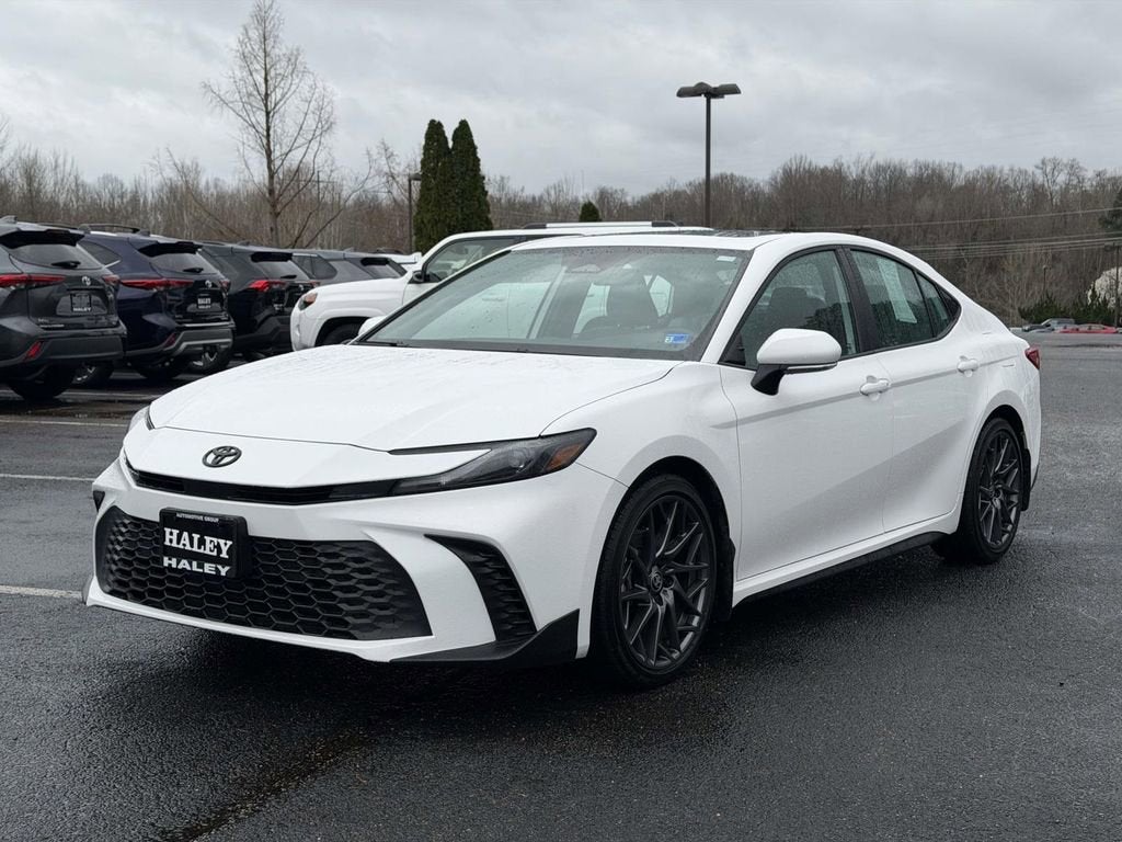 2025 Toyota Camry SE