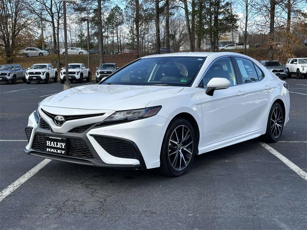 2023 Toyota Camry SE