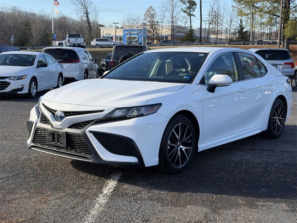 2022 Toyota Camry SE